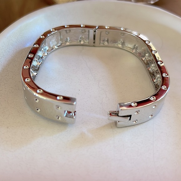 Silver Designer Influenced Bangle w/Pave Crystal Accents - NEW - Picture 7 of 8